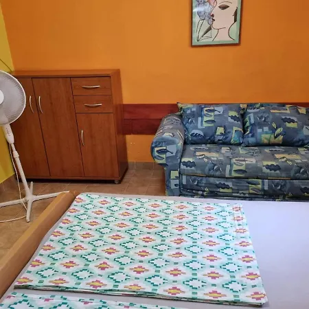 Jelena Guest house Peroj